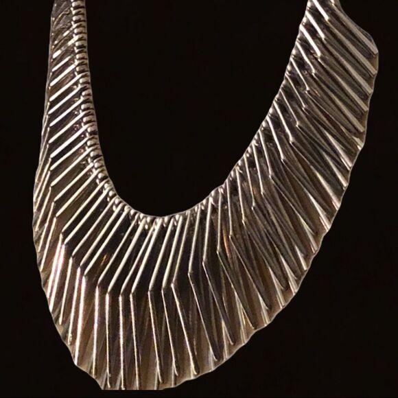 Gothic Statement piece Unique silver 3 d necklace - Picture 6 of 14